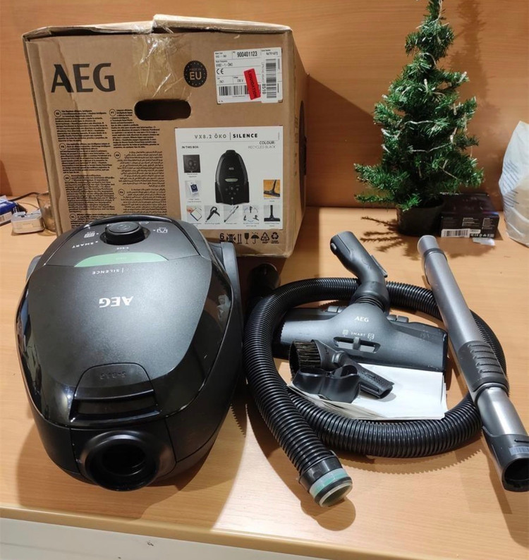جارو برقی AEGسوپر سایلنت مدل vx8210ko